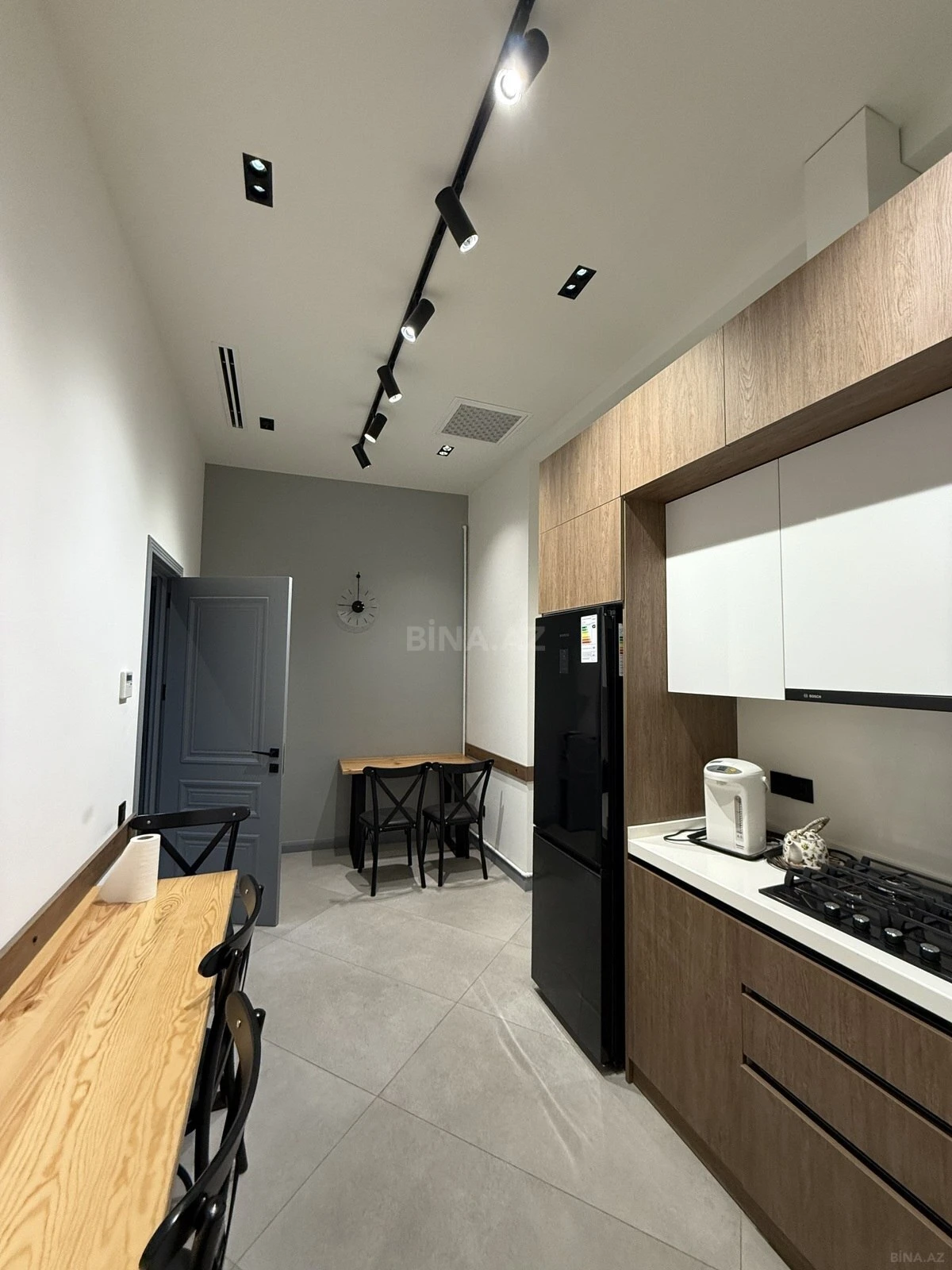 Kirayə verilir 3 otaqlı ofis 124 m²