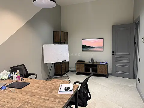 Kirayə verilir 3 otaqlı ofis 124 m²