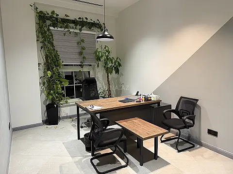 Kirayə verilir 3 otaqlı ofis 124 m²