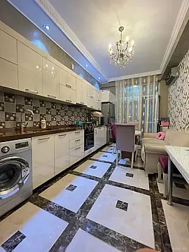 Satılır 2 otaqlı mənzil 114 m²