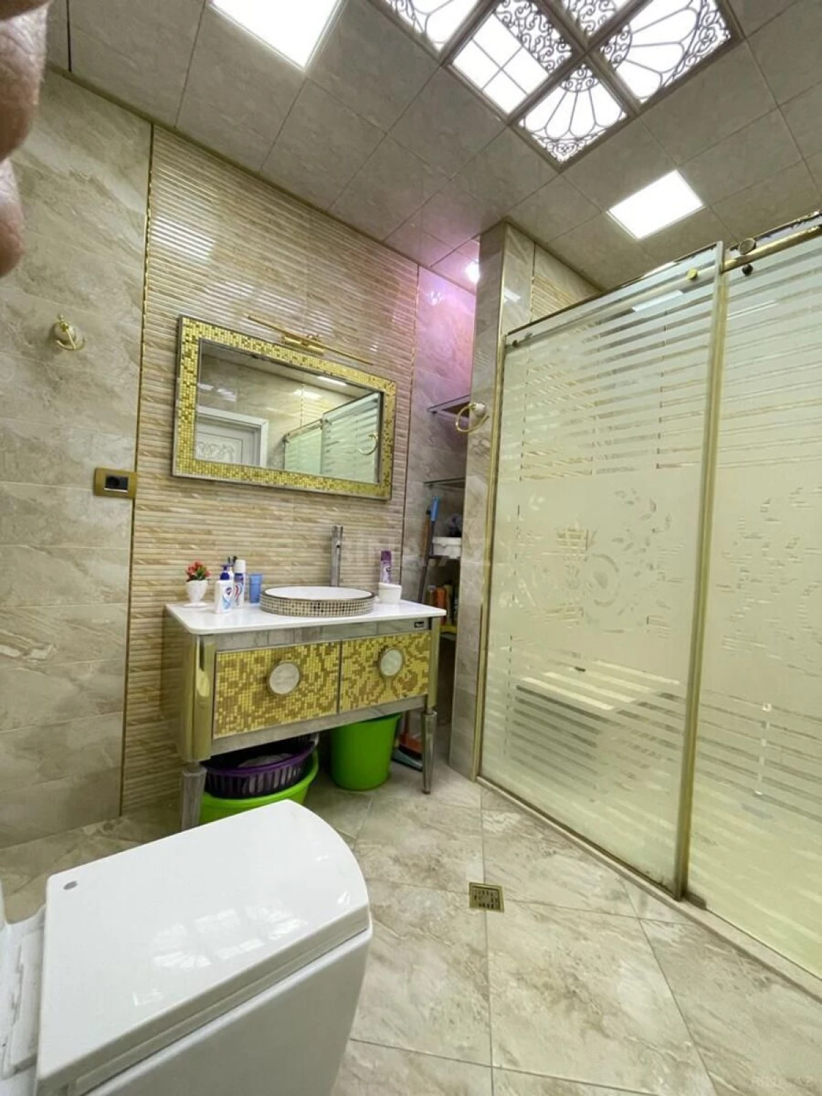 Satılır 2 otaqlı mənzil 114 m²