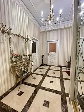 Satılır 2 otaqlı mənzil 114 m²