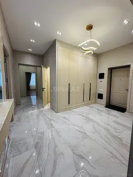 Satılır 4 otaqlı mənzil 185 m²