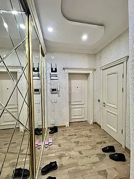 Satılır 3 otaqlı mənzil 102 m²