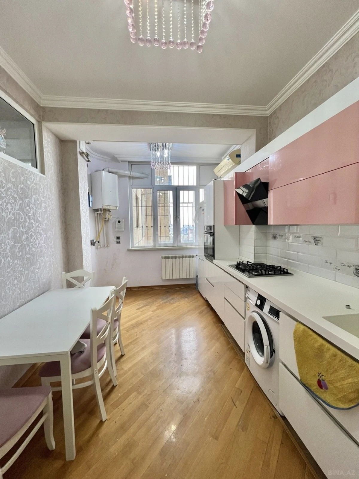 Satılır 3 otaqlı mənzil 102 m²