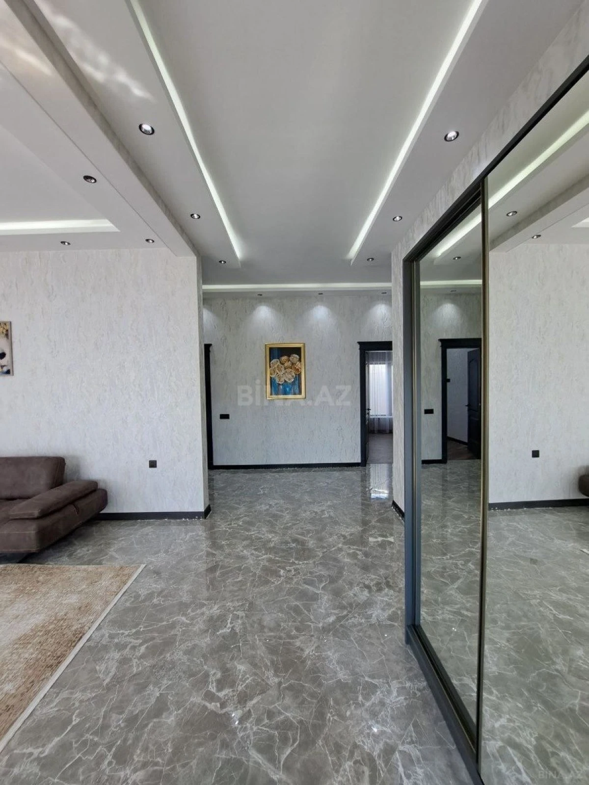 Satılır 4 otaqlı həyət evi 160 m²