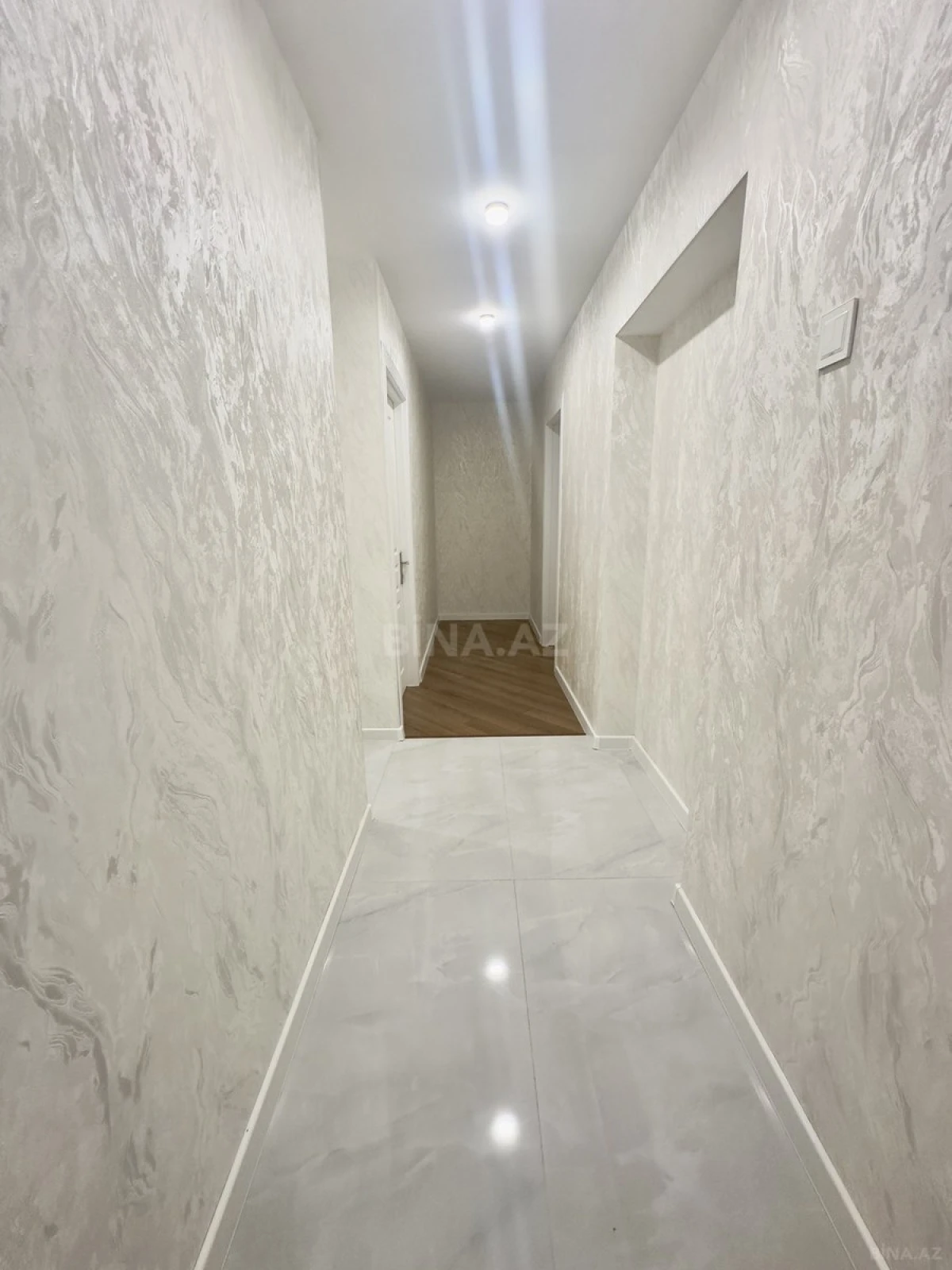 Satılır 2 otaqlı mənzil 52 m²