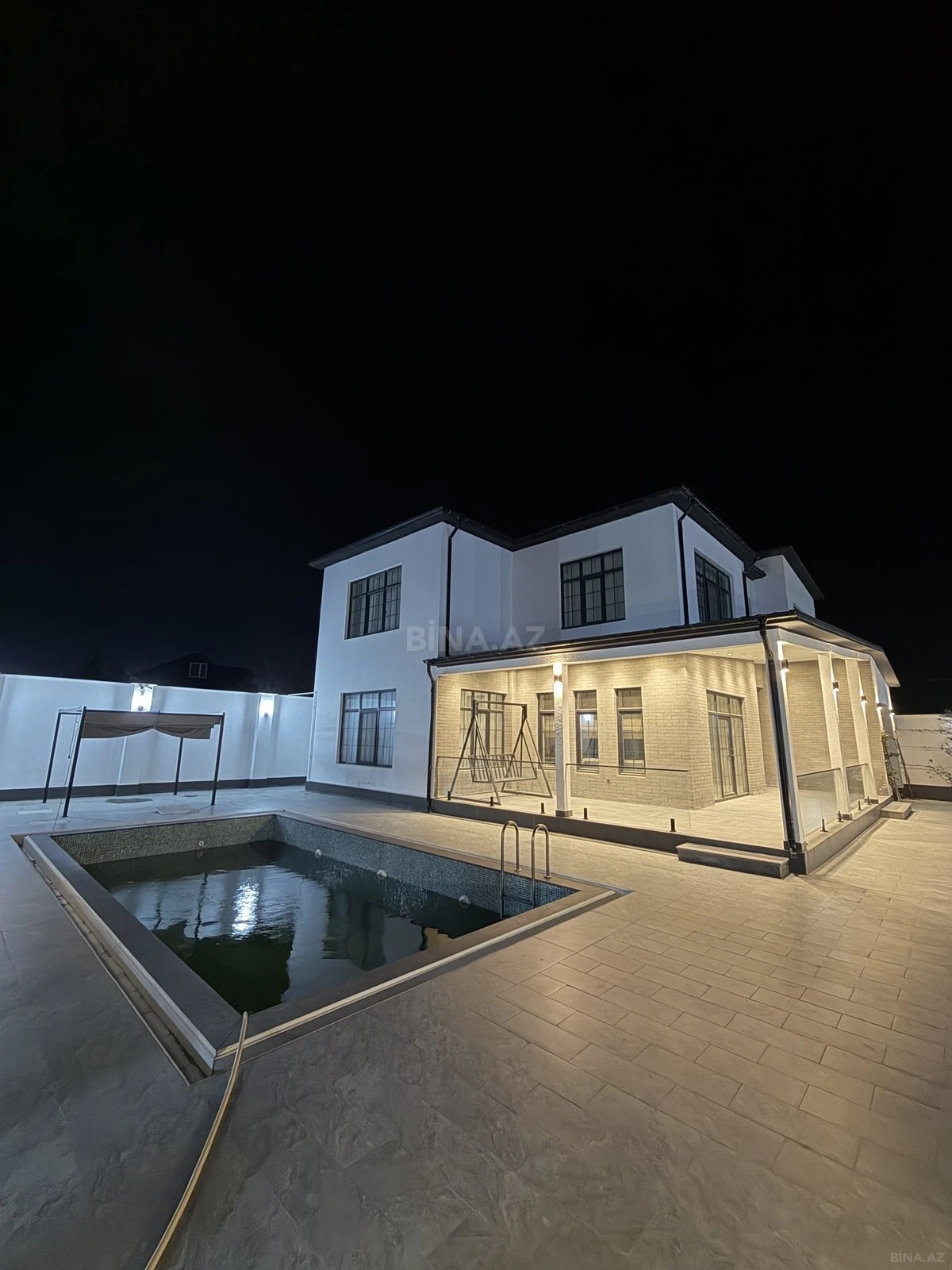 Kirayə verilir 5 otaqlı həyət evi 360 m²