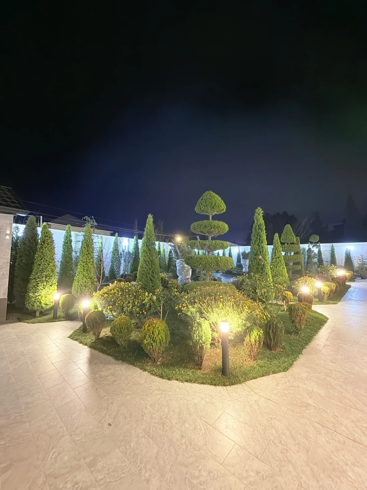 Kirayə verilir 5 otaqlı həyət evi 360 m²