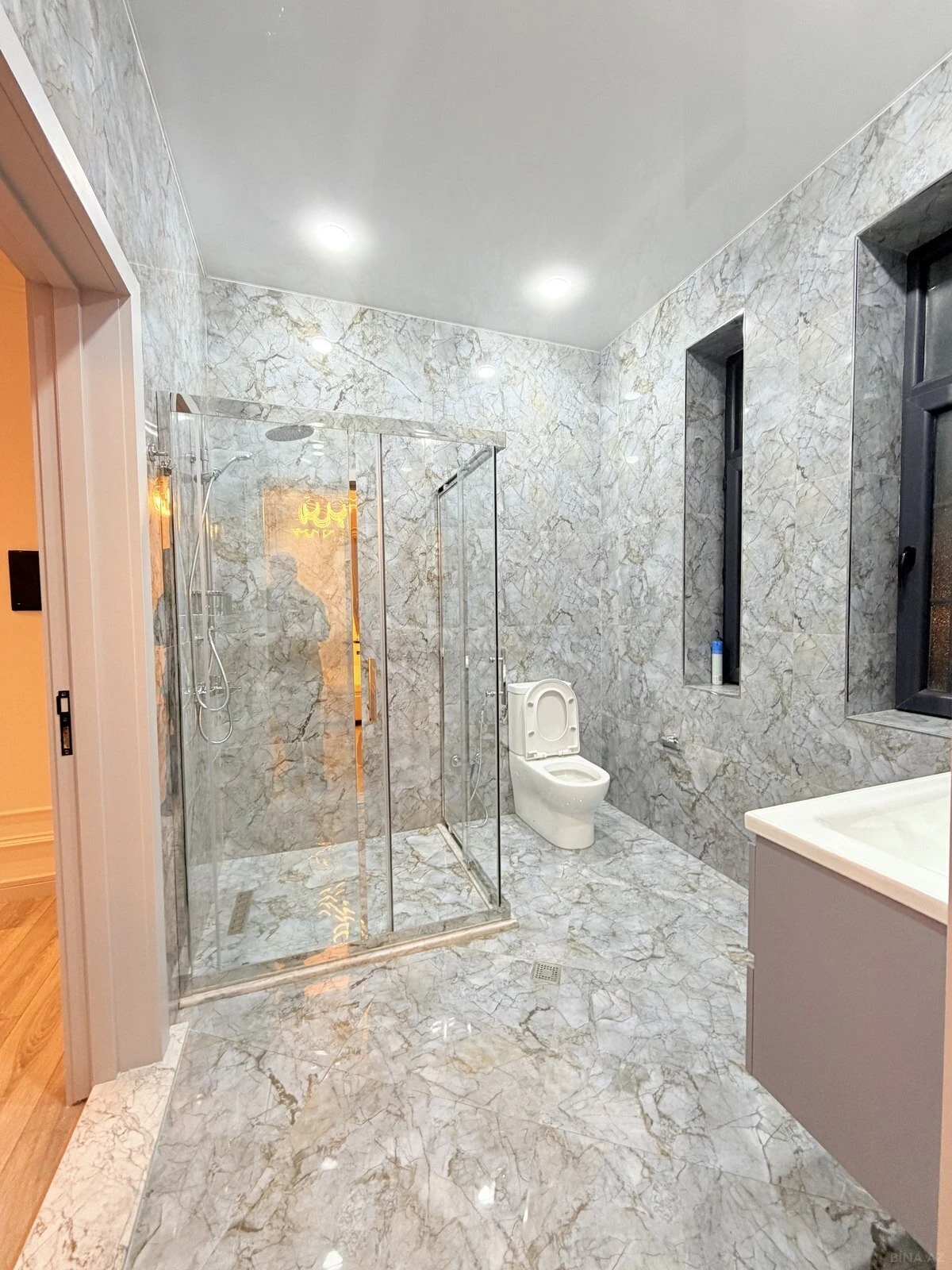 Kirayə verilir 5 otaqlı həyət evi 360 m²