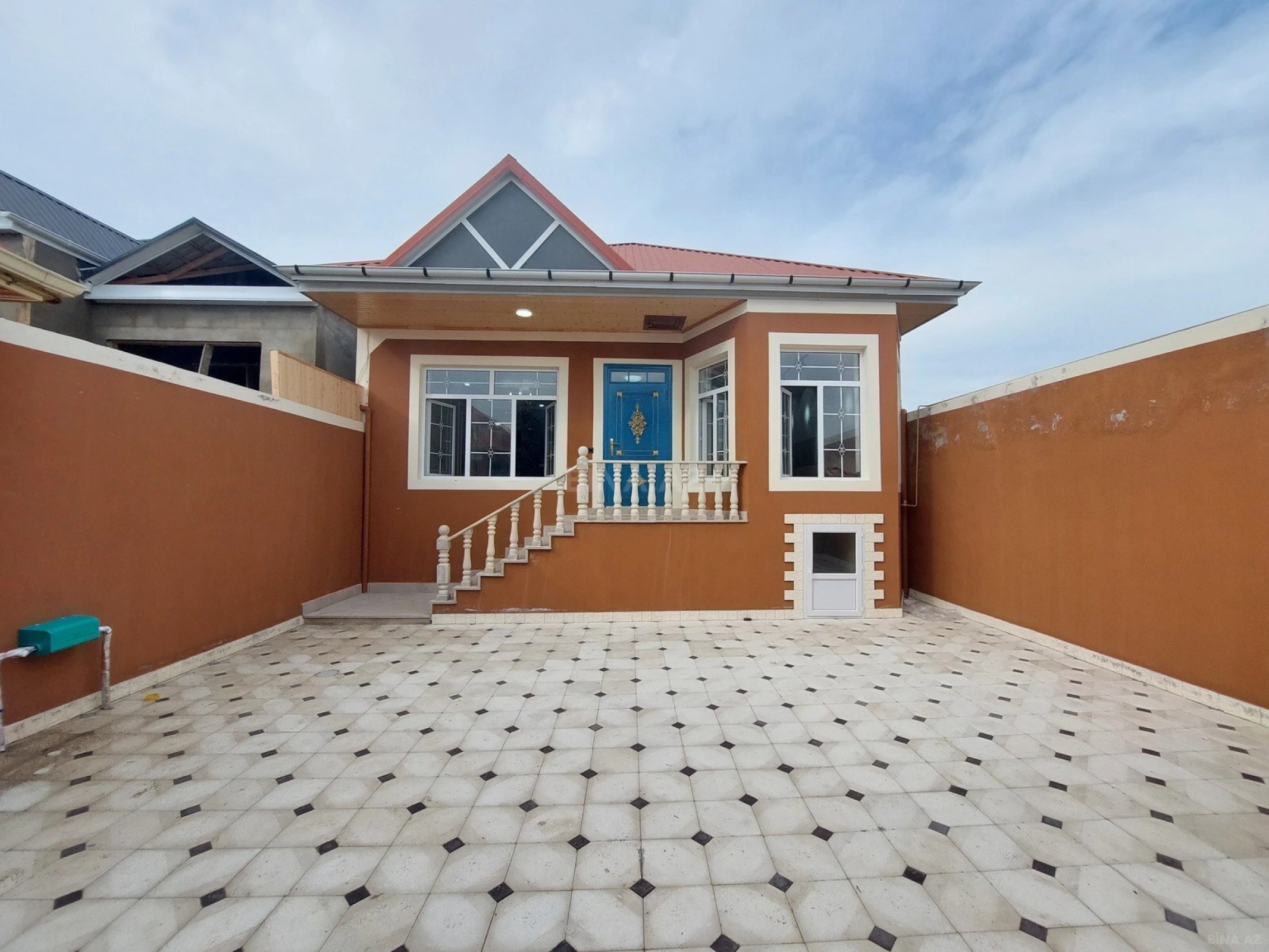 Satılır 3 otaqlı həyət evi 100 m²