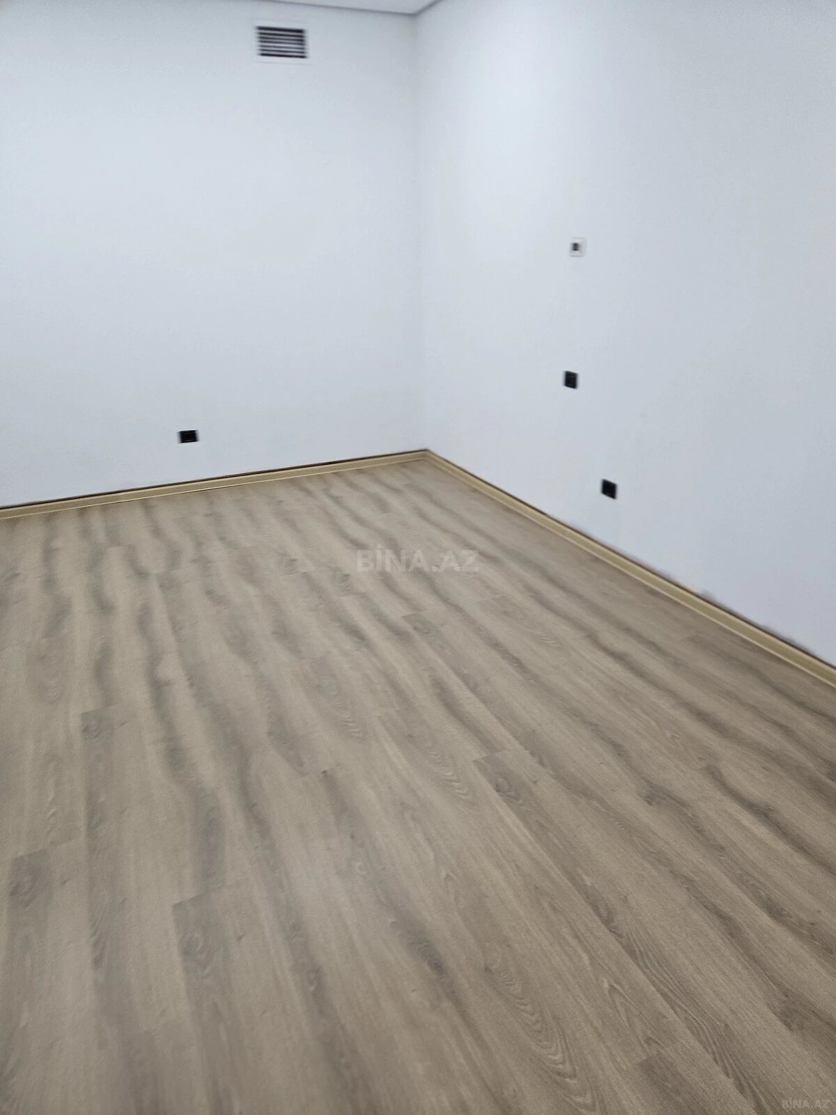 Kirayə verilir 3 otaqlı ofis 120 m²
