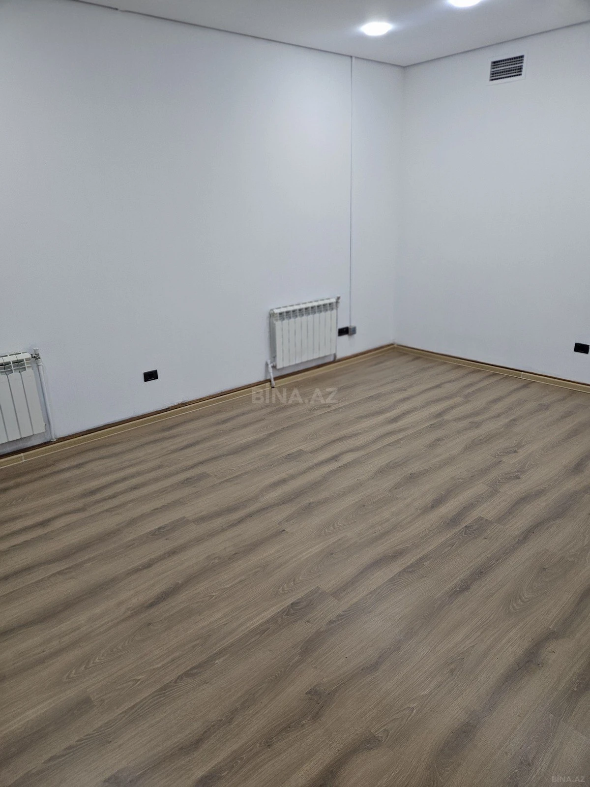 Kirayə verilir 3 otaqlı ofis 120 m²