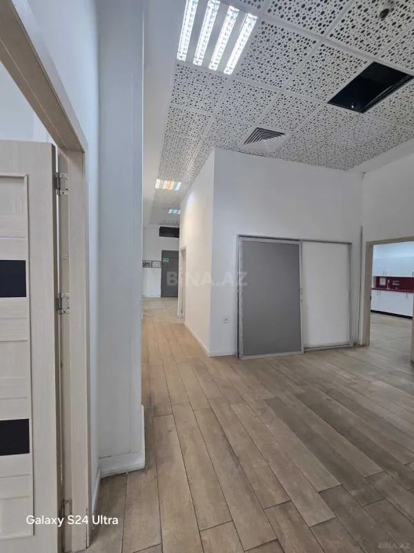 Kirayə verilir 9 otaqlı ofis 300 m²