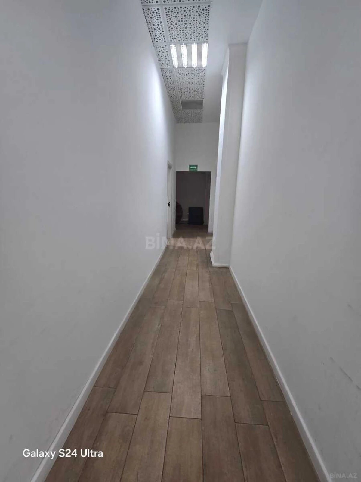 Kirayə verilir 9 otaqlı ofis 300 m²