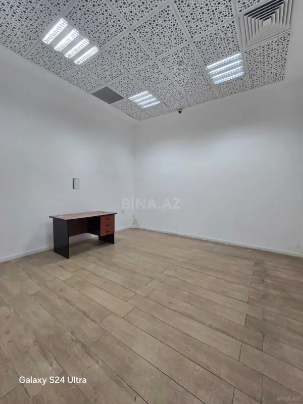 Kirayə verilir 9 otaqlı ofis 300 m²