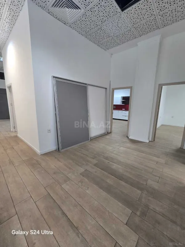 Kirayə verilir 9 otaqlı ofis 300 m²