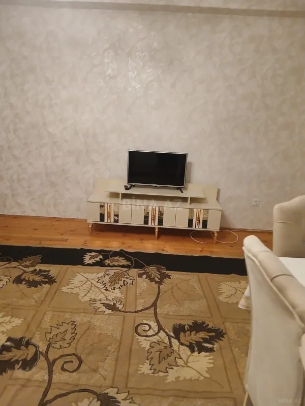 Kirayə verilir 3 otaqlı mənzil 125 m²
