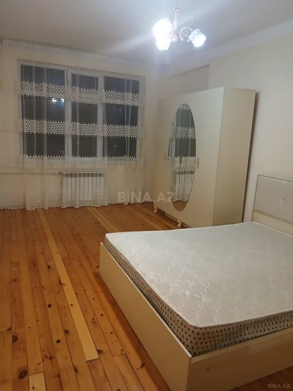 Kirayə verilir 3 otaqlı mənzil 125 m²