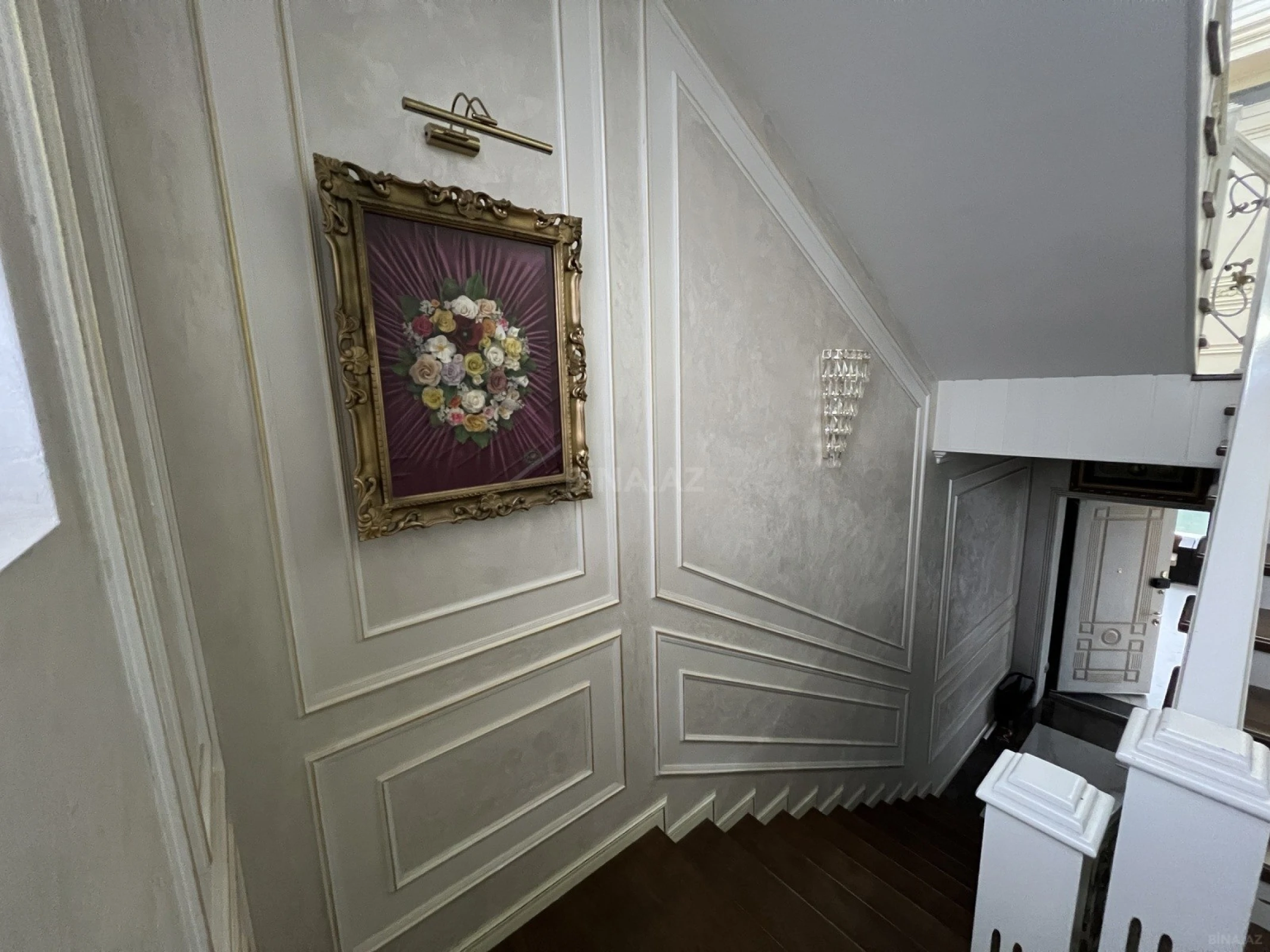 Satılır 7 otaqlı həyət evi 850 m²