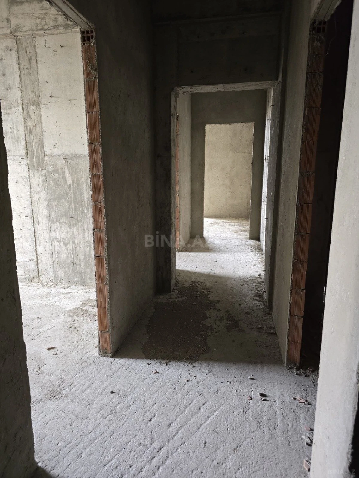 Satılır 2 otaqlı mənzil 77.3 m²