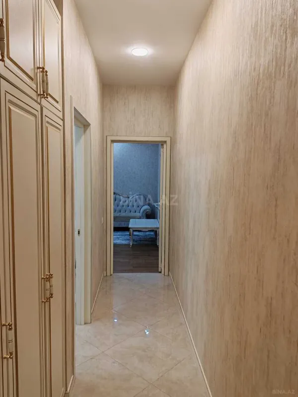 Satılır 3 otaqlı mənzil 113 m²