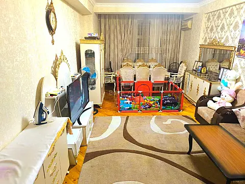 Satılır 2 otaqlı mənzil 90 m²