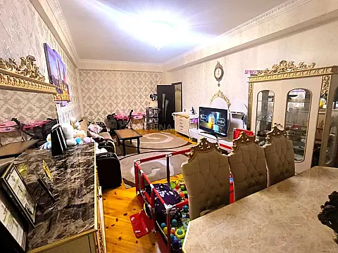 Satılır 2 otaqlı mənzil 90 m²