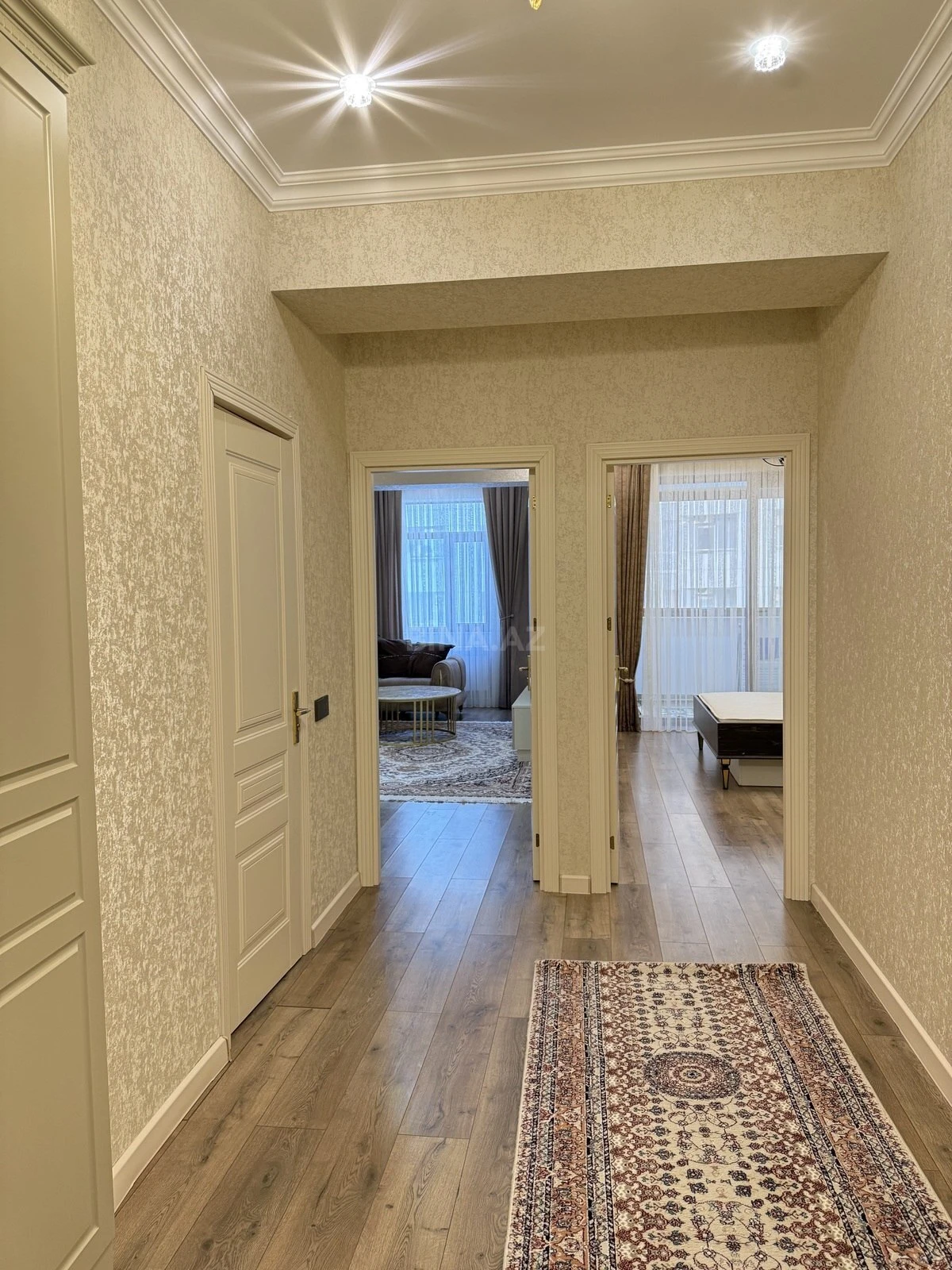 Kirayə verilir 2 otaqlı mənzil 68 m²