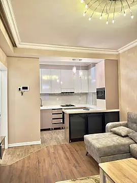 Kirayə verilir 2 otaqlı mənzil 70 m²