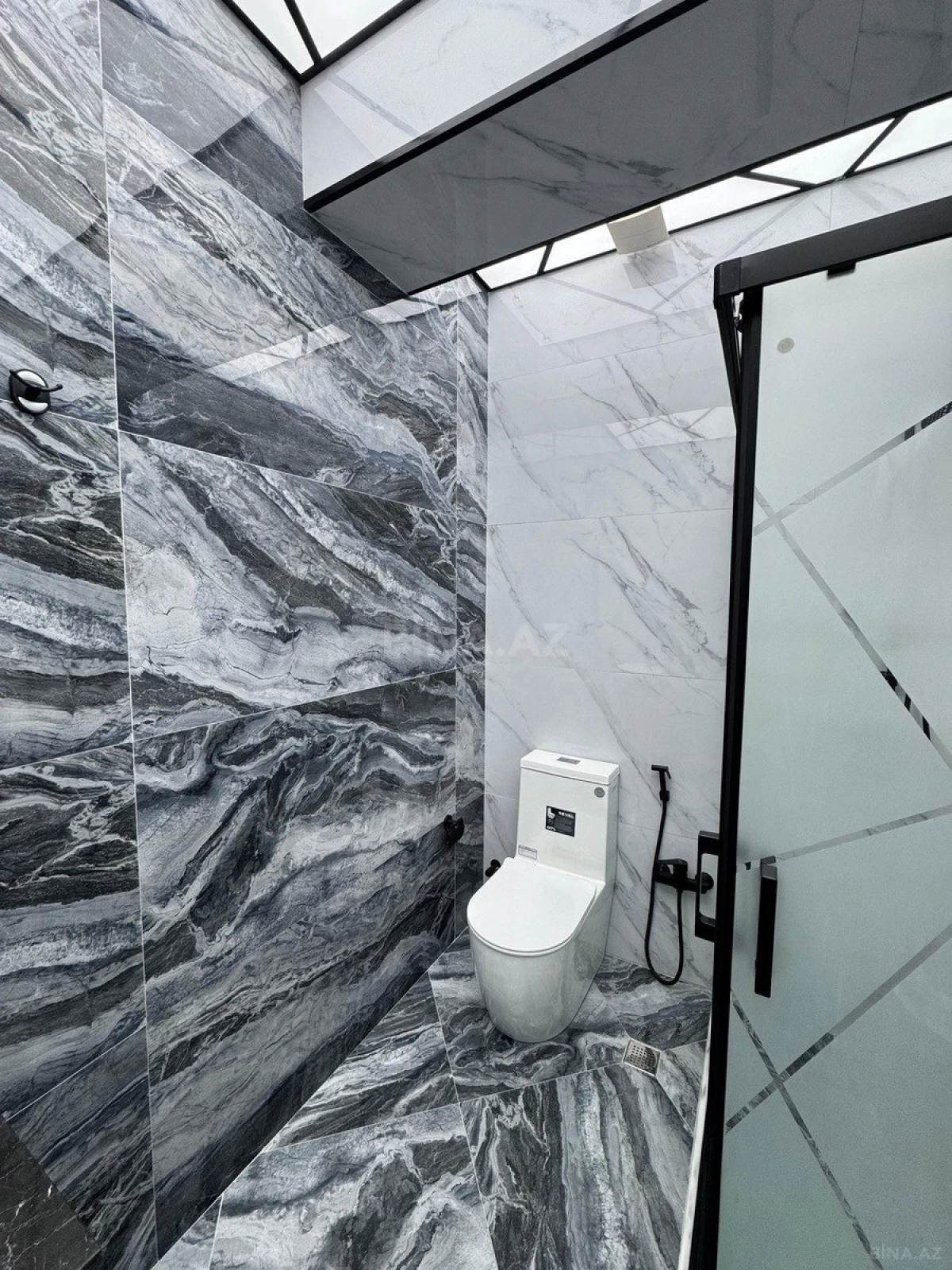 Satılır 2 otaqlı mənzil 50 m²