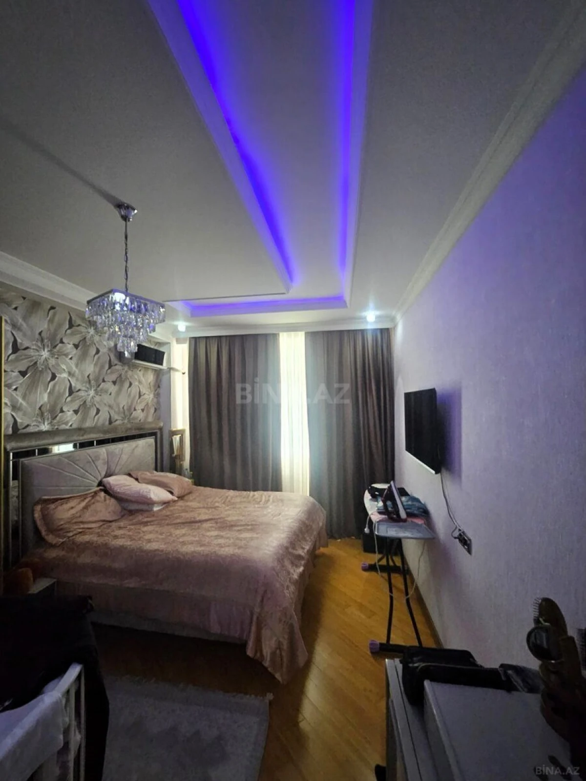 Satılır 3 otaqlı mənzil 138 m²