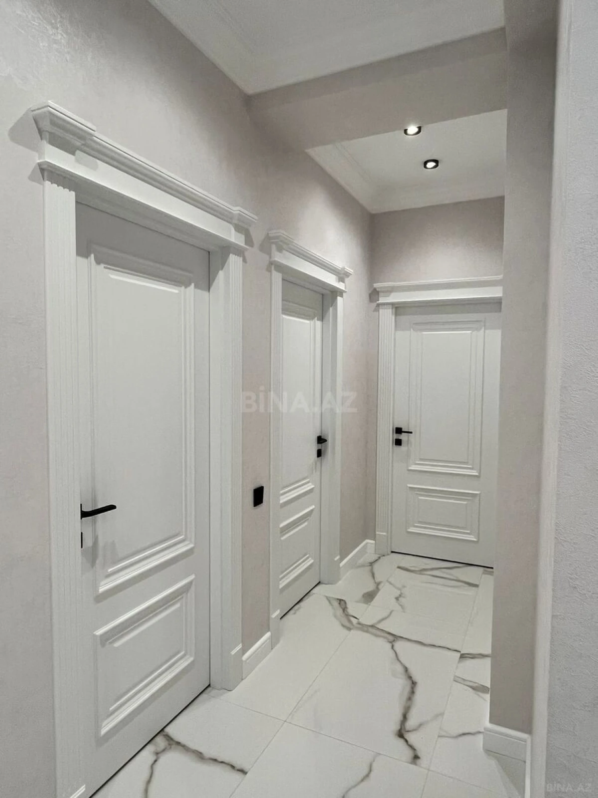 Satılır 3 otaqlı mənzil 71 m²