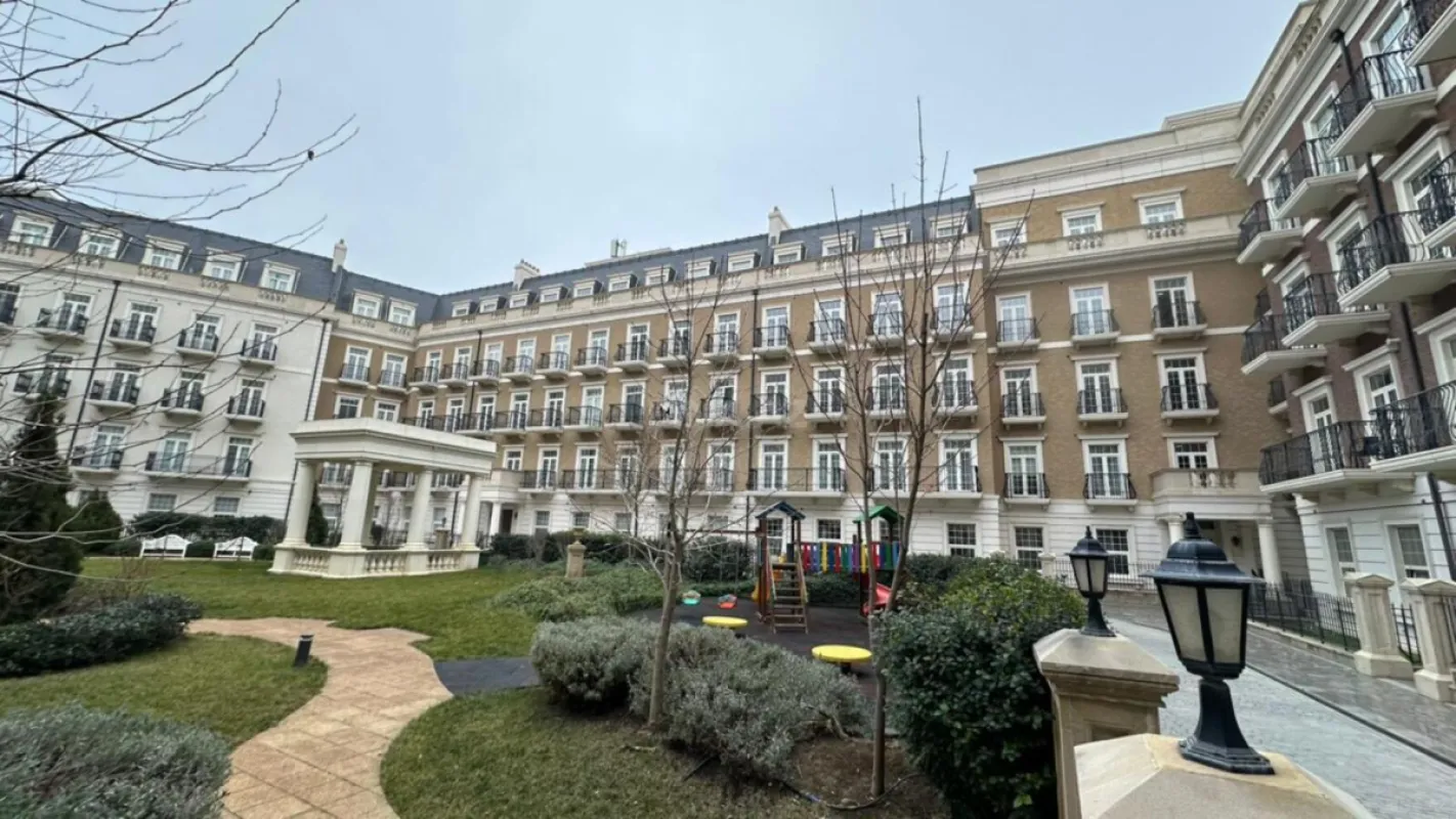 Satılır 3 otaqlı mənzil 100.8 m²