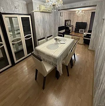 Satılır 3 otaqlı mənzil 105 m²