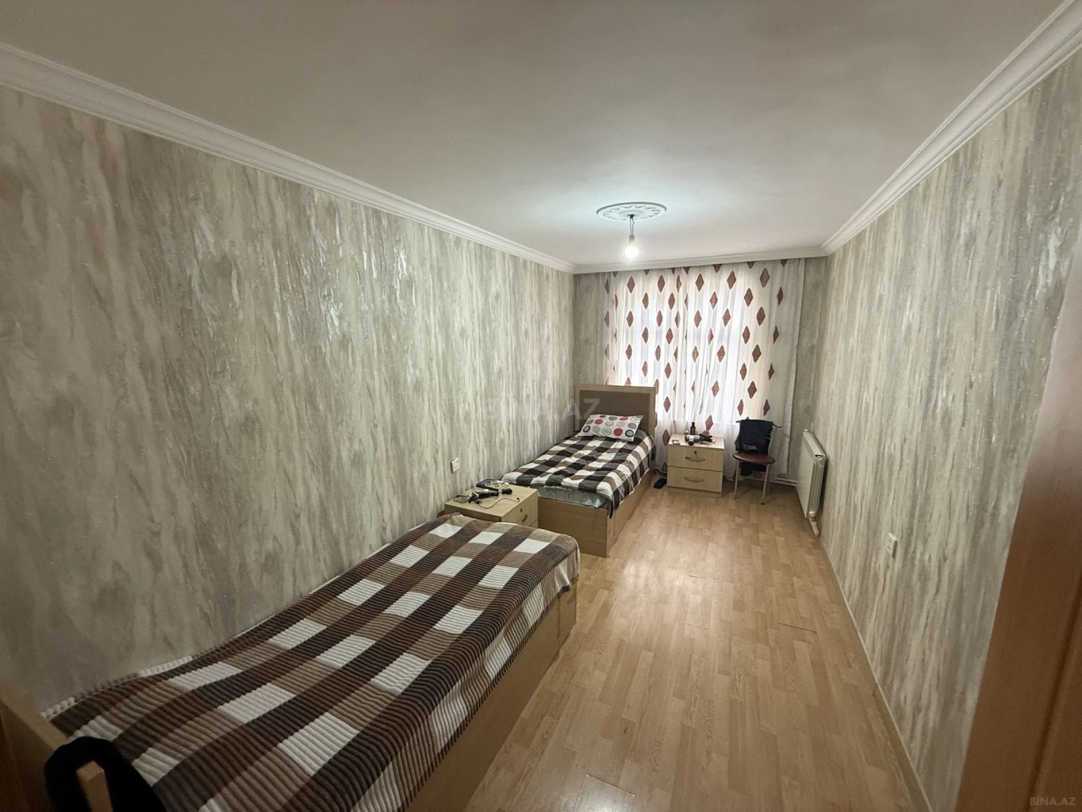 Satılır 3 otaqlı mənzil 105 m²
