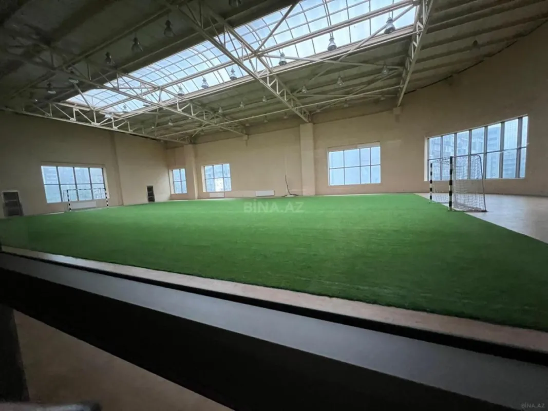 Kirayə verilir 4 otaqlı mənzil 165 m²