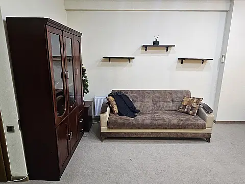 Kirayə verilir 1 otaqlı ofis 35 m²