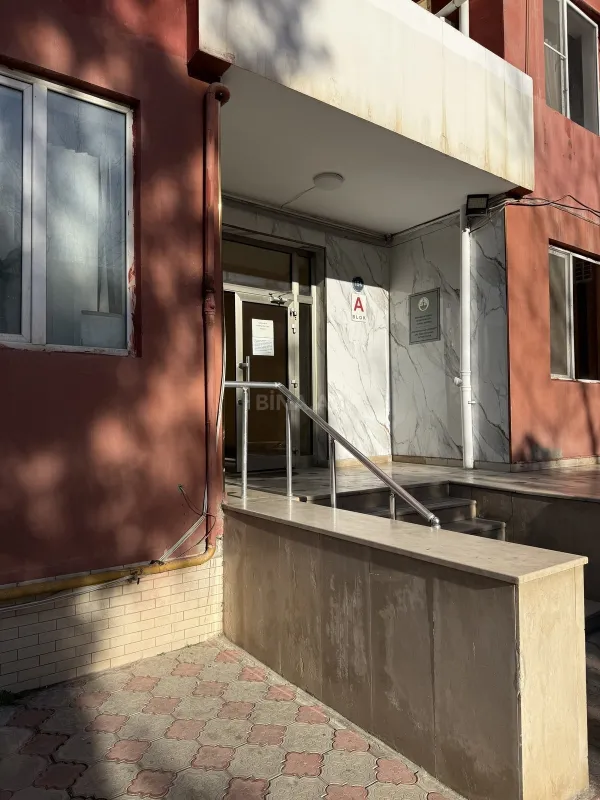 Kirayə verilir 1 otaqlı ofis 35 m²