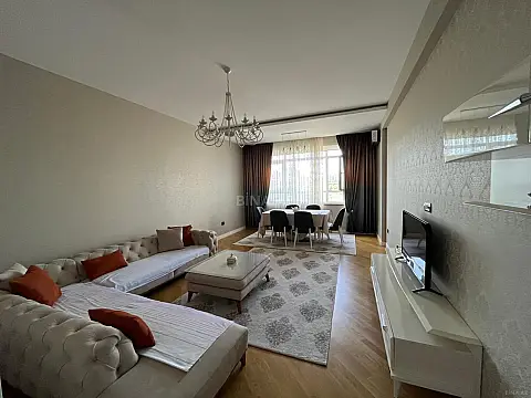Satılır 2 otaqlı mənzil 90 m² — Bakı, Nizami 2 otaq 90.00 m²