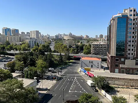 Satılır 2 otaqlı mənzil 90 m²