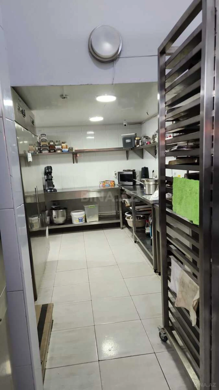 Satılır obyekt 75 m²