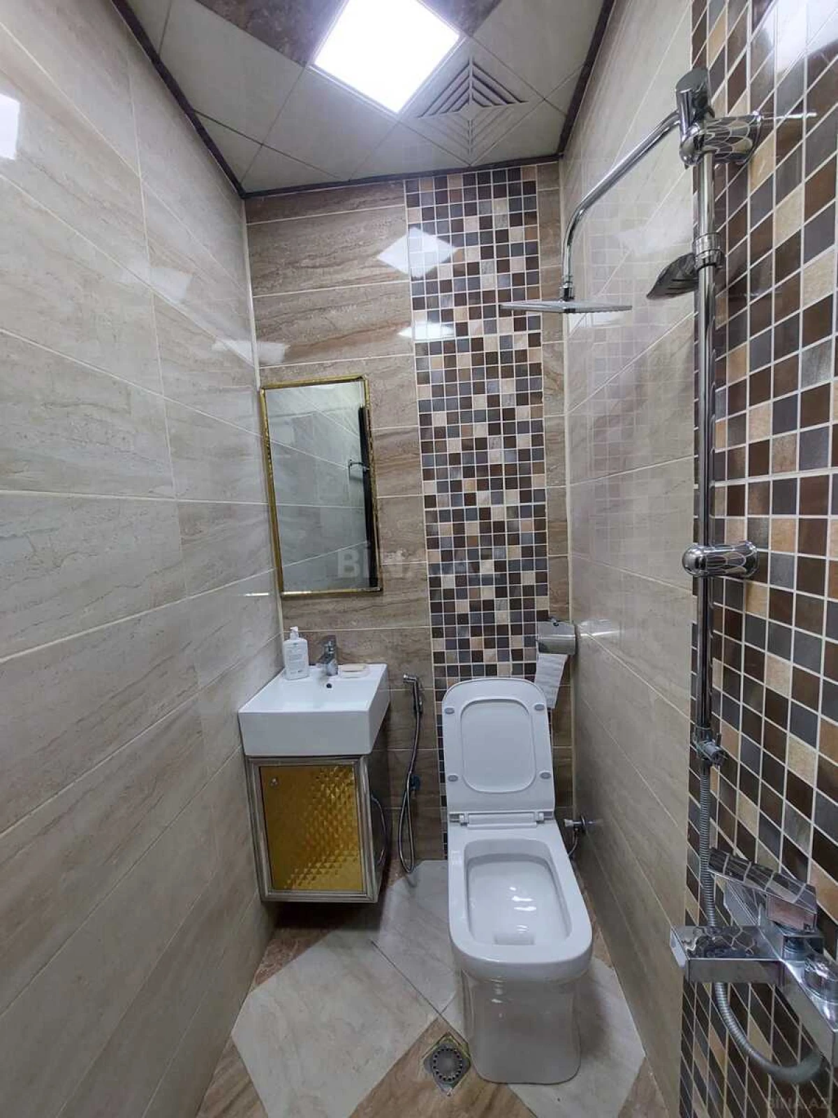 Kirayə verilir 3 otaqlı ofis 120 m²