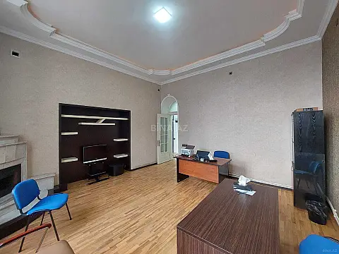 Kirayə verilir 3 otaqlı ofis 120 m²