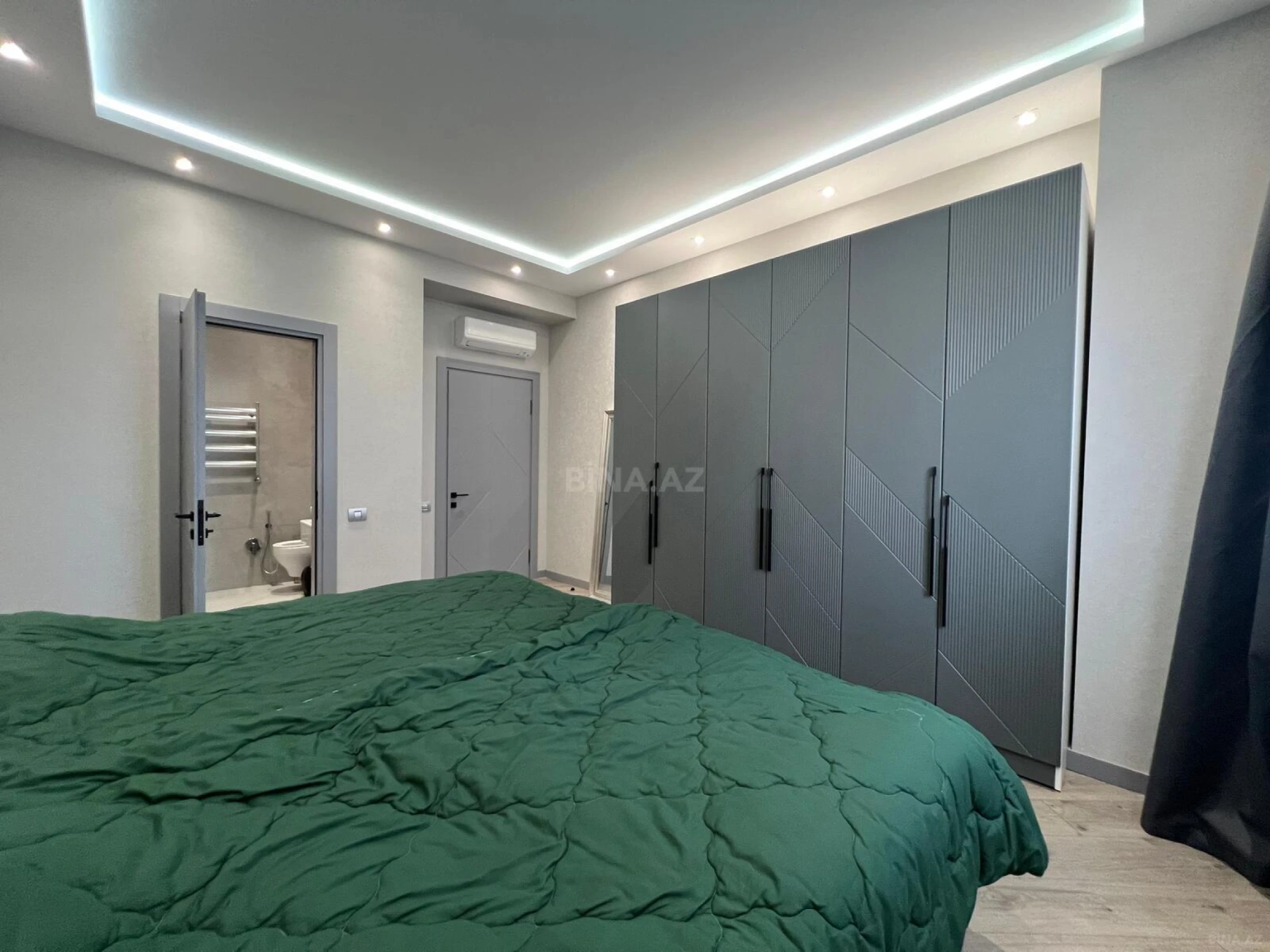Kirayə verilir 3 otaqlı mənzil 157 m²
