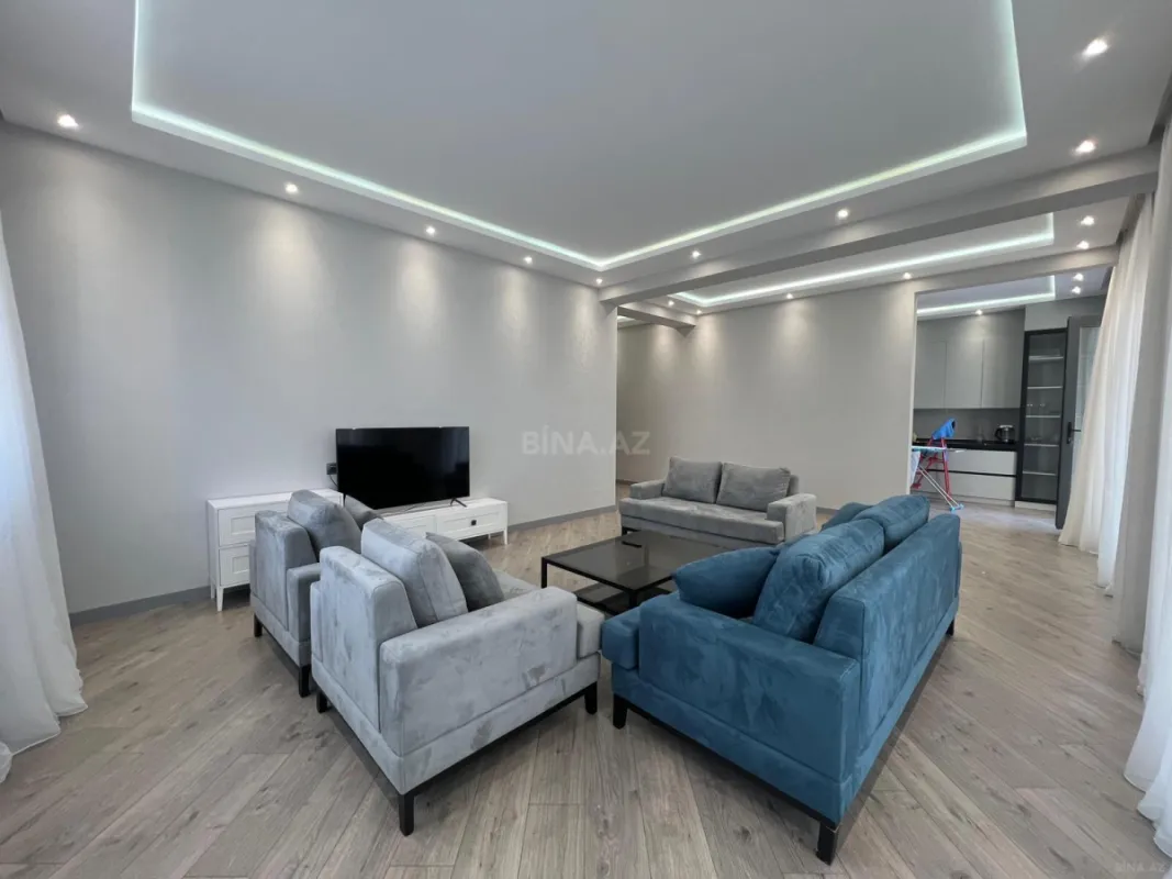 Kirayə verilir 3 otaqlı mənzil 157 m²