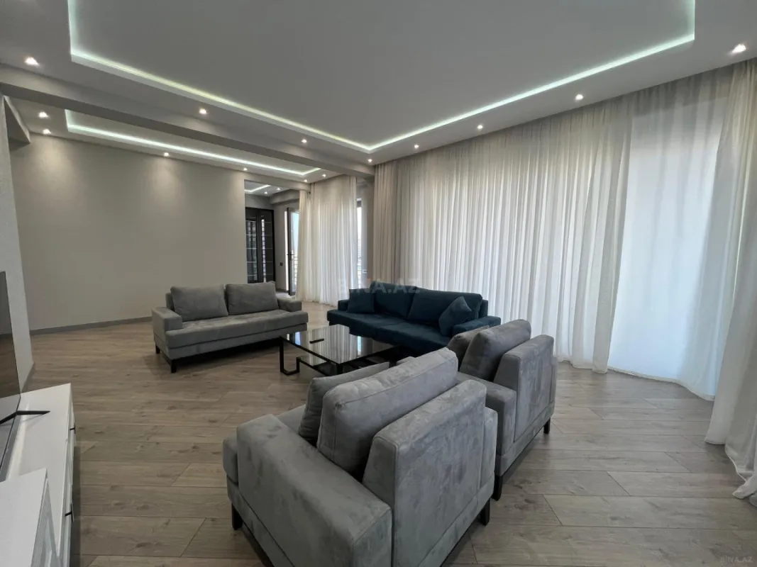 Kirayə verilir 3 otaqlı mənzil 157 m²
