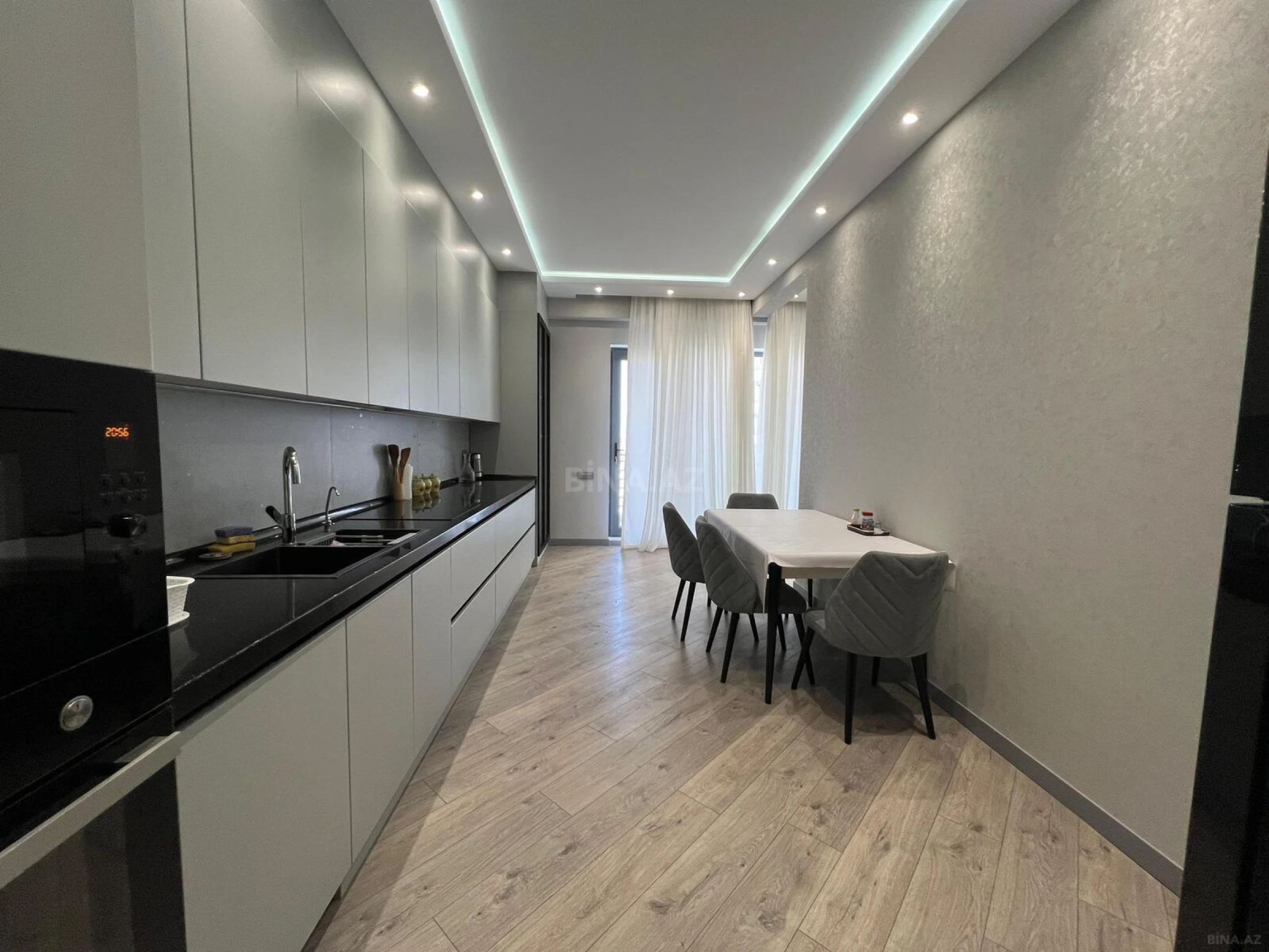 Kirayə verilir 3 otaqlı mənzil 157 m²