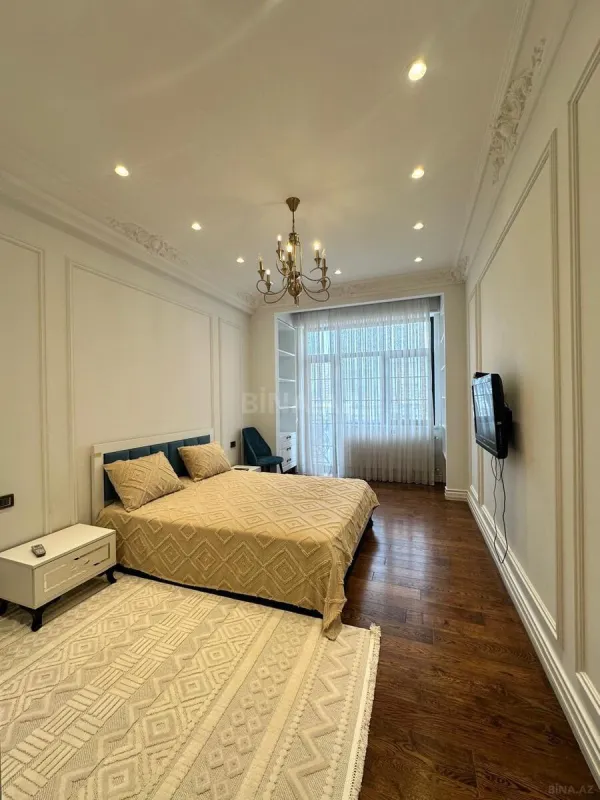 Kirayə verilir 3 otaqlı mənzil 120 m²