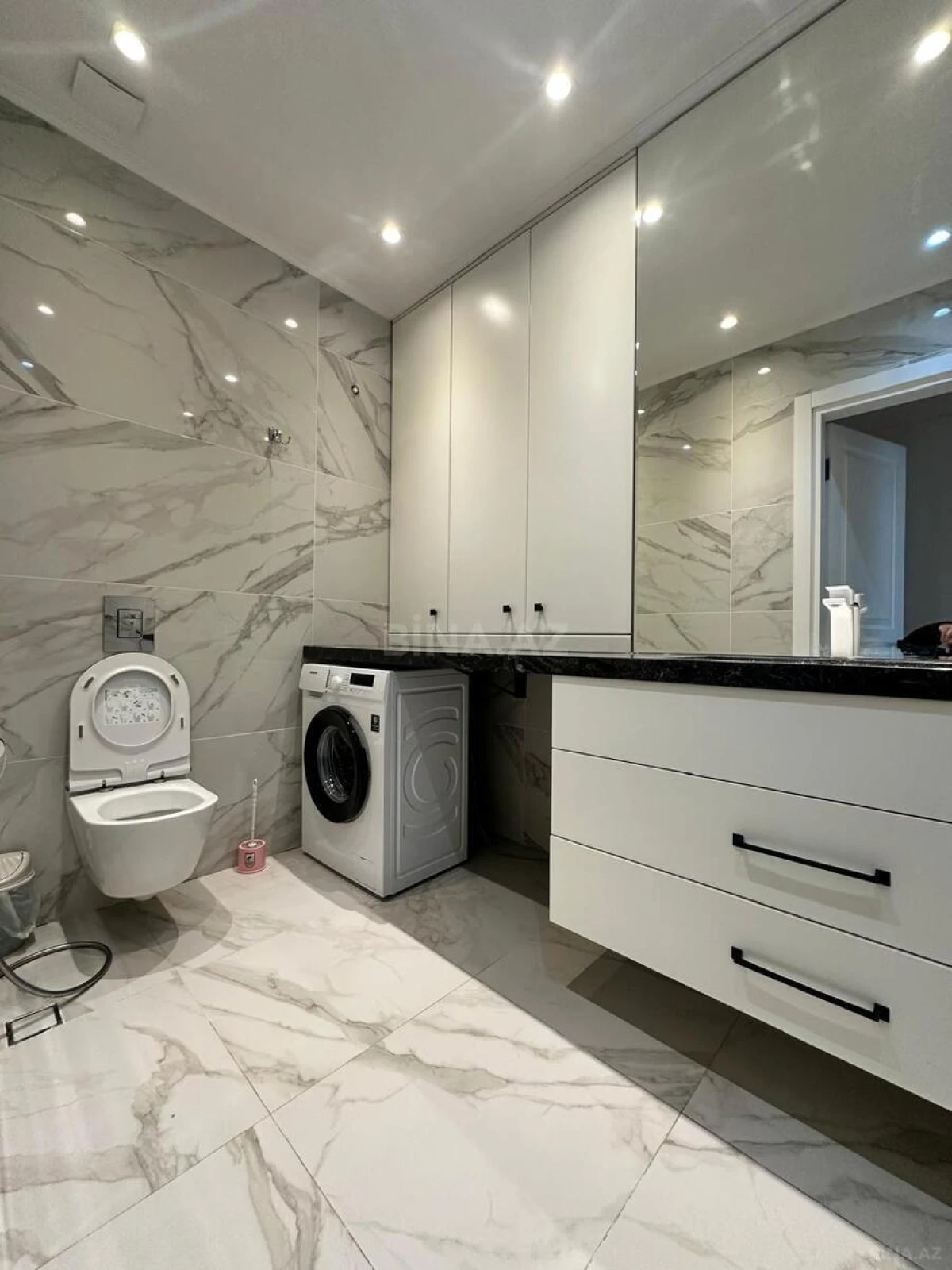 Kirayə verilir 3 otaqlı mənzil 120 m²